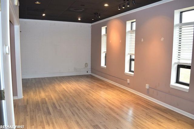 25326 Little Mack Ave. Avenue, St Clair Shores, MI 48081