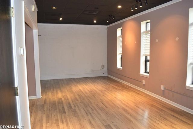 25326 Little Mack Ave. Avenue, St Clair Shores, MI 48081