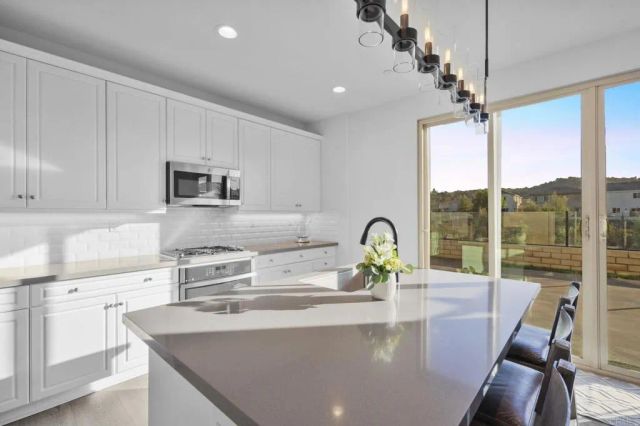 27960 MOOSA CREEK WAY, Valley Center, CA 92082
