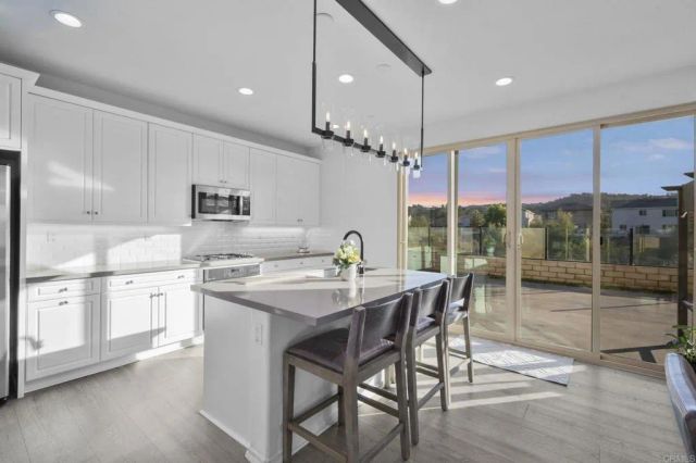 27960 MOOSA CREEK WAY, Valley Center, CA 92082