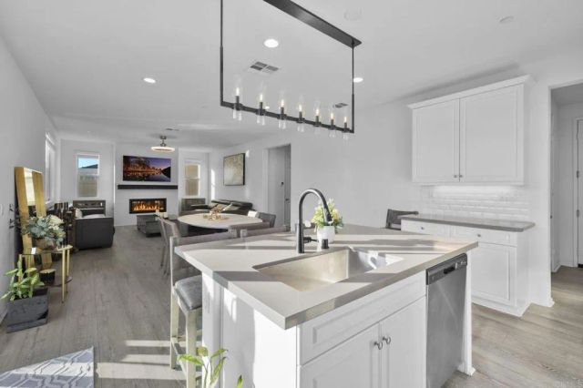 27960 MOOSA CREEK WAY, Valley Center, CA 92082