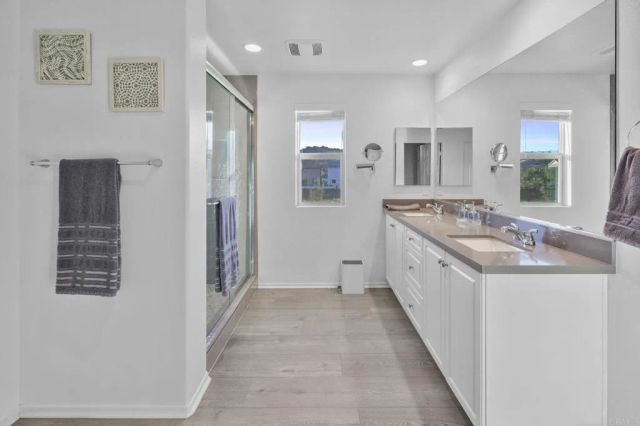 27960 MOOSA CREEK WAY, Valley Center, CA 92082