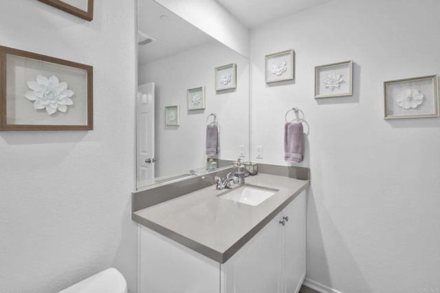 27960 MOOSA CREEK WAY, Valley Center, CA 92082