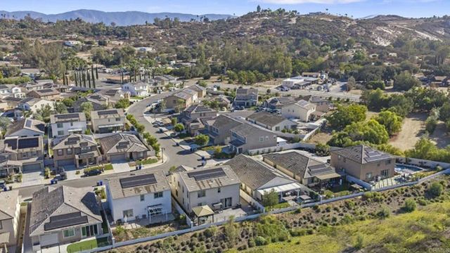 27960 MOOSA CREEK WAY, Valley Center, CA 92082