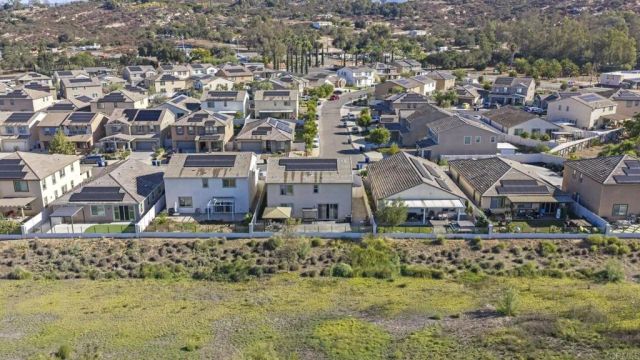 27960 MOOSA CREEK WAY, Valley Center, CA 92082