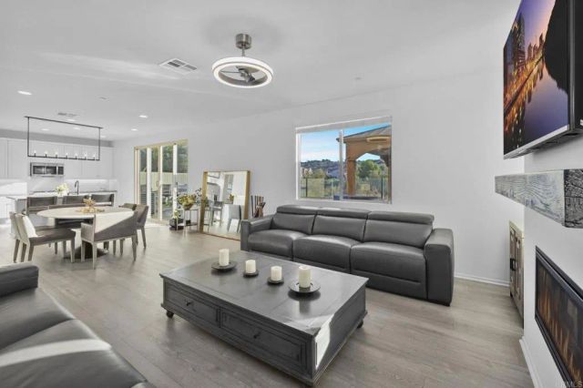 27960 MOOSA CREEK WAY, Valley Center, CA 92082
