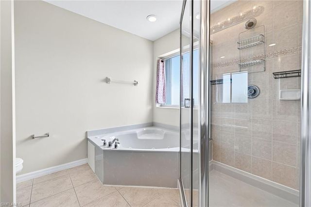 9774 Roundstone CIR, Fort Myers, FL 33967