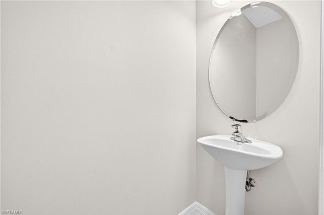 9774 Roundstone CIR, Fort Myers, FL 33967