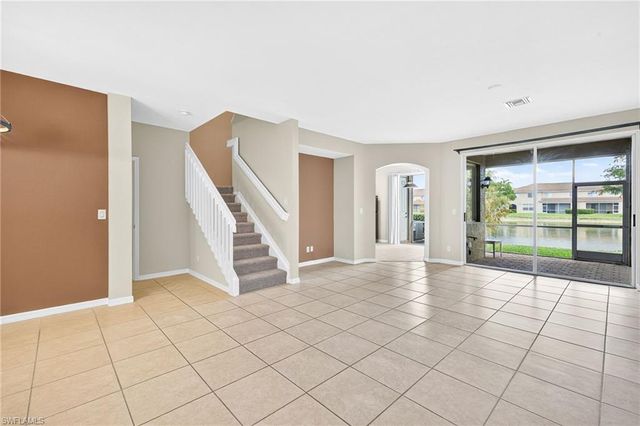 9774 Roundstone CIR, Fort Myers, FL 33967