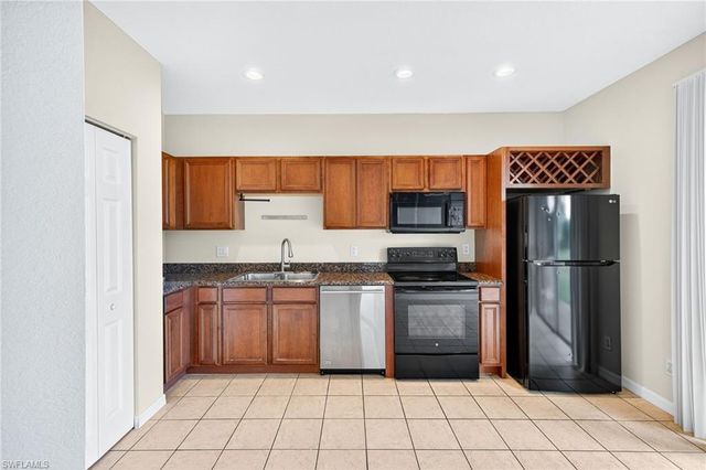 9774 Roundstone CIR, Fort Myers, FL 33967