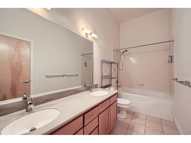 7700 E 29th street Ave 404, Denver, CO 80238