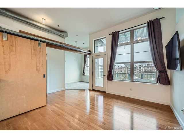 7700 E 29th street Ave 404, Denver, CO 80238