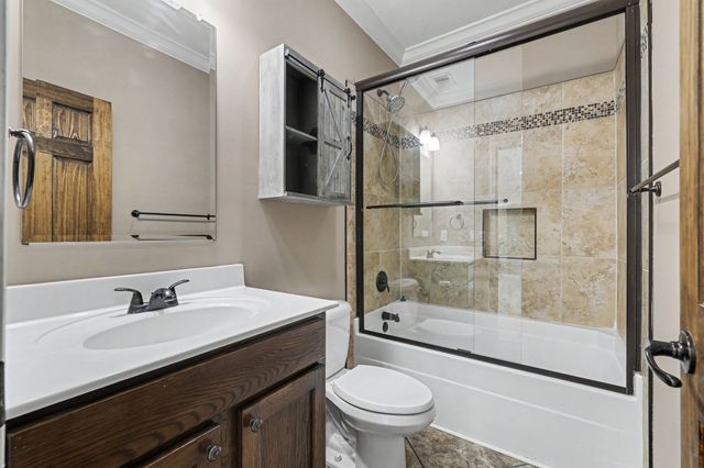 1135 Leo Andrews Road, Whitesboro, TX 76273