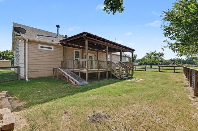 1135 Leo Andrews Road, Whitesboro, TX 76273