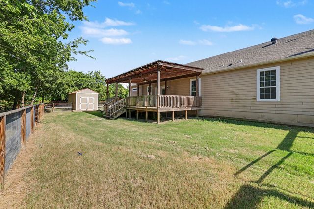1135 Leo Andrews Road, Whitesboro, TX 76273