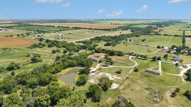 1135 Leo Andrews Road, Whitesboro, TX 76273