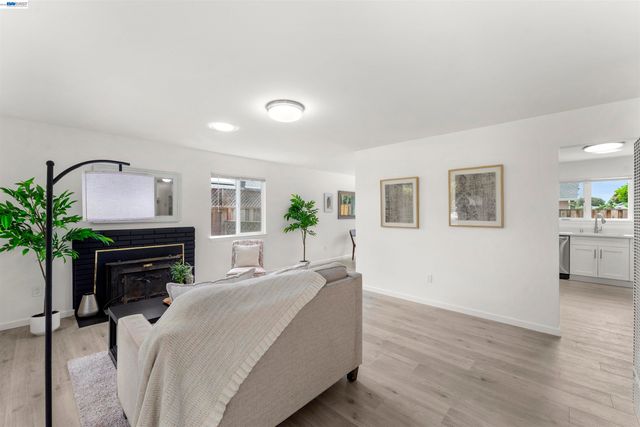 40335 Robin St, Fremont, CA 94538