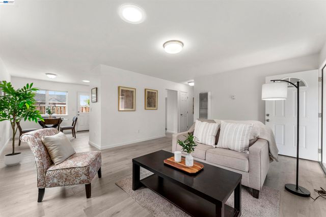 40335 Robin St, Fremont, CA 94538
