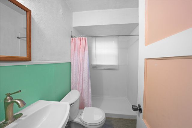 635 Richmondell Avenue, Dallas, TX 75211