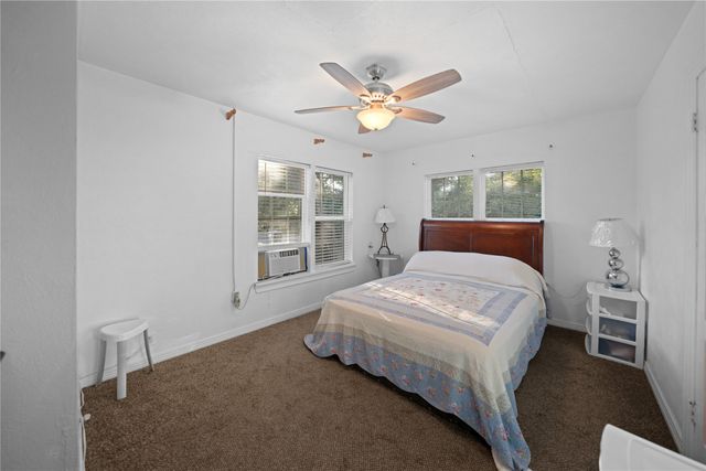 635 Richmondell Avenue, Dallas, TX 75211
