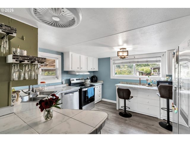 8525 Se ORCHARD Ln 84, Happy Valley, OR 97086
