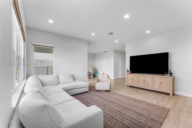 14209 Lace Bark Ln, Westlake, FL 33470