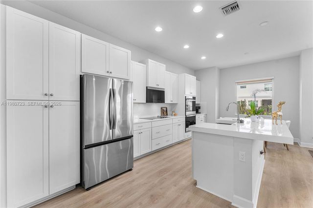 14209 Lace Bark Ln, Westlake, FL 33470