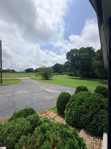 2576 Park Road, Fountain Inn, SC 29644