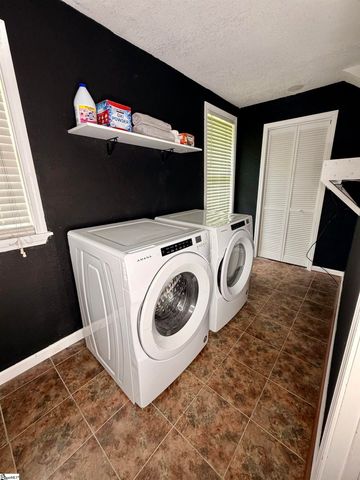 2576 Park Road, Fountain Inn, SC 29644