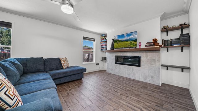 223 Hollyberry Way, Fruita, CO 81521