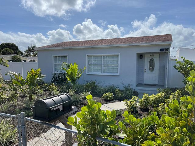 4615 Garden Avenue, West Palm Beach, FL 33405