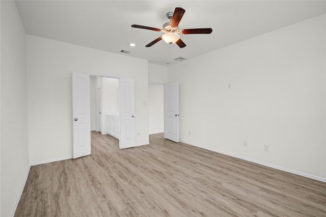 19010 Sonora Chase Drive, Roman Forest, TX 77357