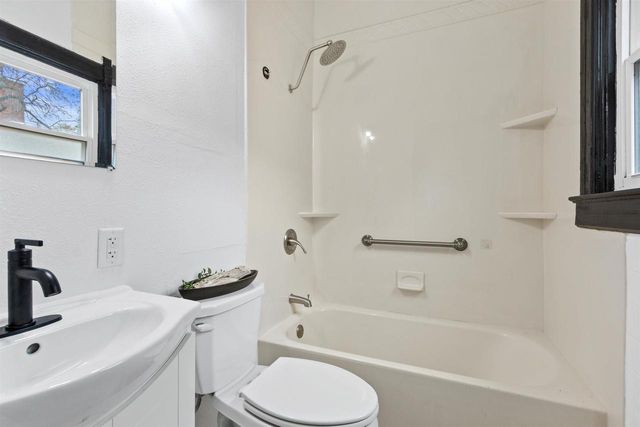 144 E PARK STREET, Montello, WI 53949