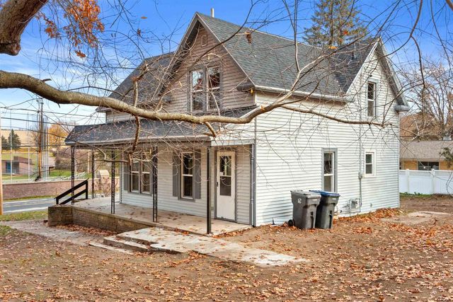 144 E PARK STREET, Montello, WI 53949