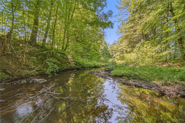 83 Knapp Road, Constantia, NY 13044