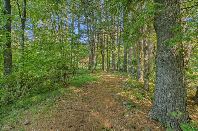 83 Knapp Road, Constantia, NY 13044