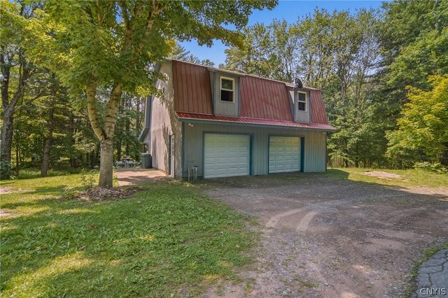 83 Knapp Road, Constantia, NY 13044