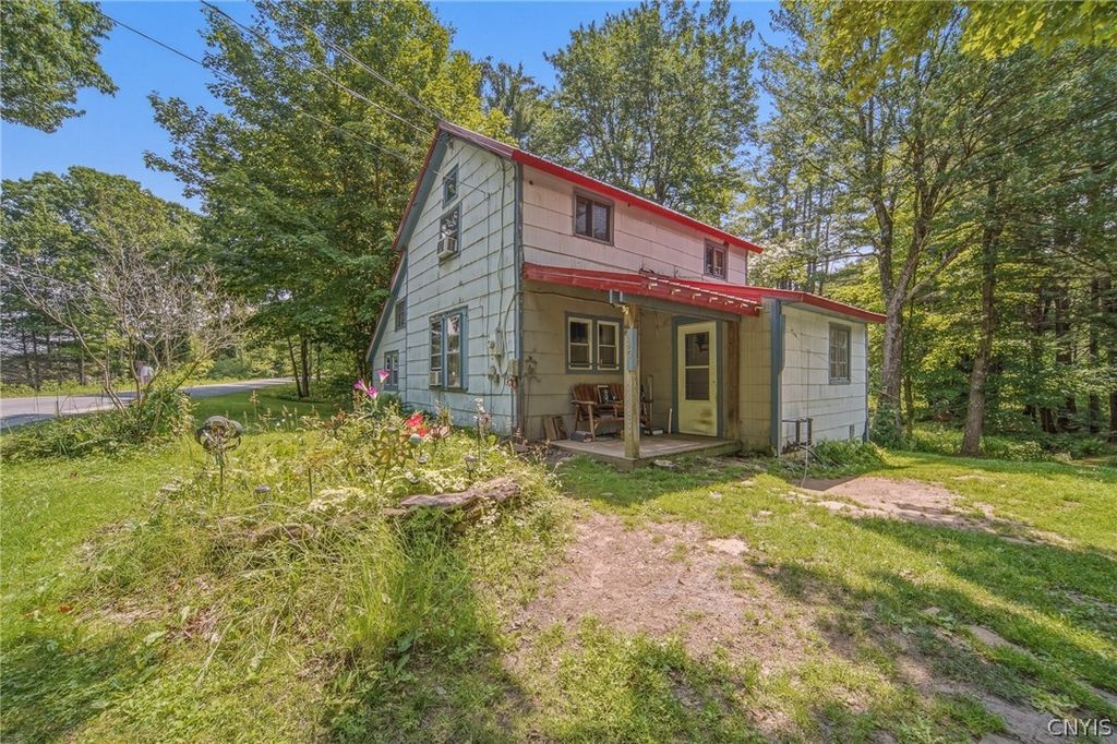 83 Knapp Road, Constantia, NY 13044