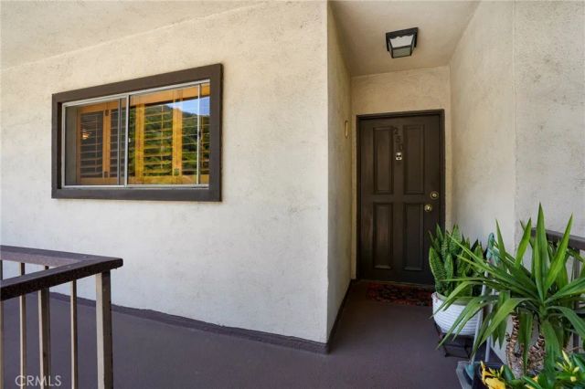 1935 Alpha Road 230, Glendale, CA 91208