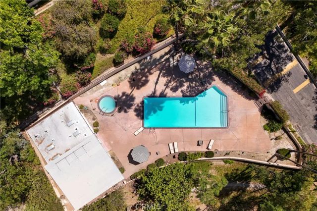 1935 Alpha Road 230, Glendale, CA 91208