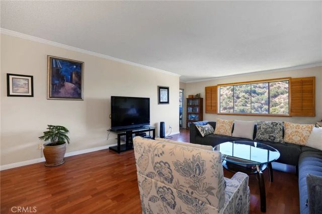 1935 Alpha Road 230, Glendale, CA 91208