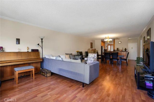 1935 Alpha Road 230, Glendale, CA 91208