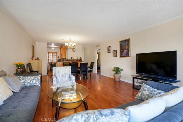 1935 Alpha Road 230, Glendale, CA 91208