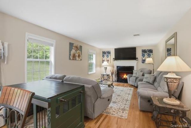 29 Hickory Hill Road, Newburgh, NY 12550