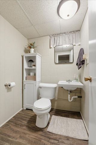 20 SPENCER Circle, Council Bluffs, IA 51503