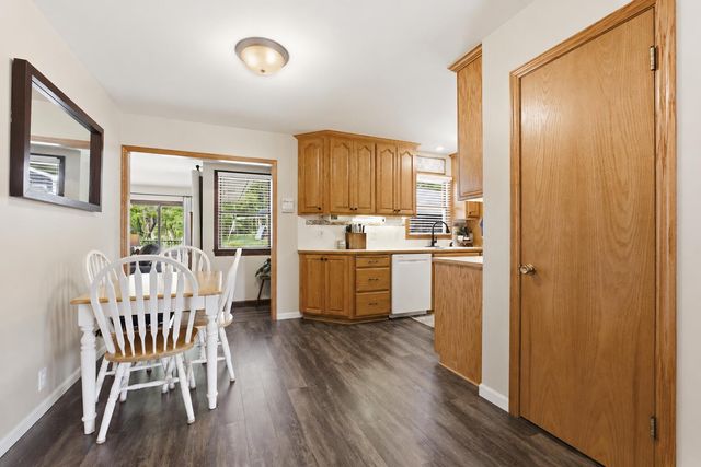 20 SPENCER Circle, Council Bluffs, IA 51503
