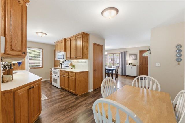 20 SPENCER Circle, Council Bluffs, IA 51503