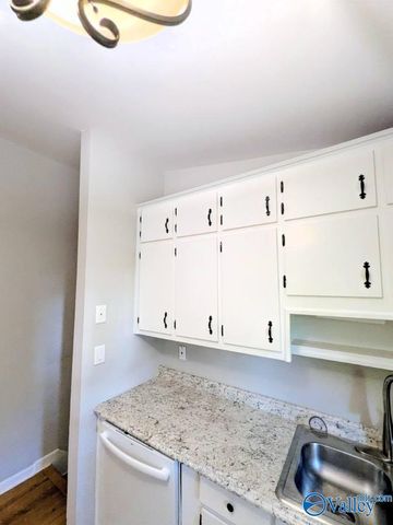 310 Cumberland Drive SE, Huntsville, AL 35803
