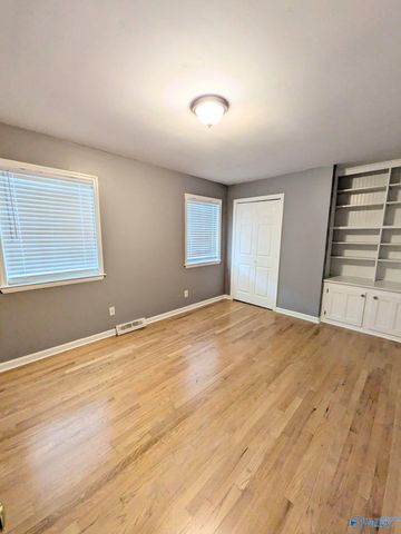 310 Cumberland Drive SE, Huntsville, AL 35803