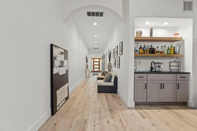 23535 Lakeside DR, Marble Falls, TX 78654